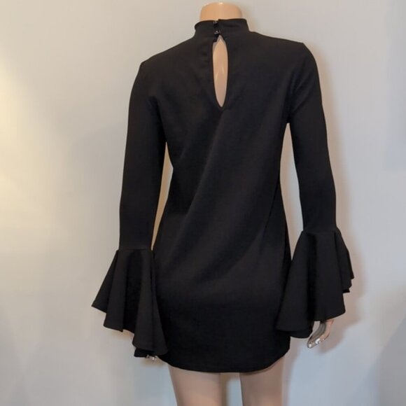 NEW Boohoo Margot Shift Dress Long Flute Sleeve Mock Neck Mini Keyhole Black - Picture 6 of 10